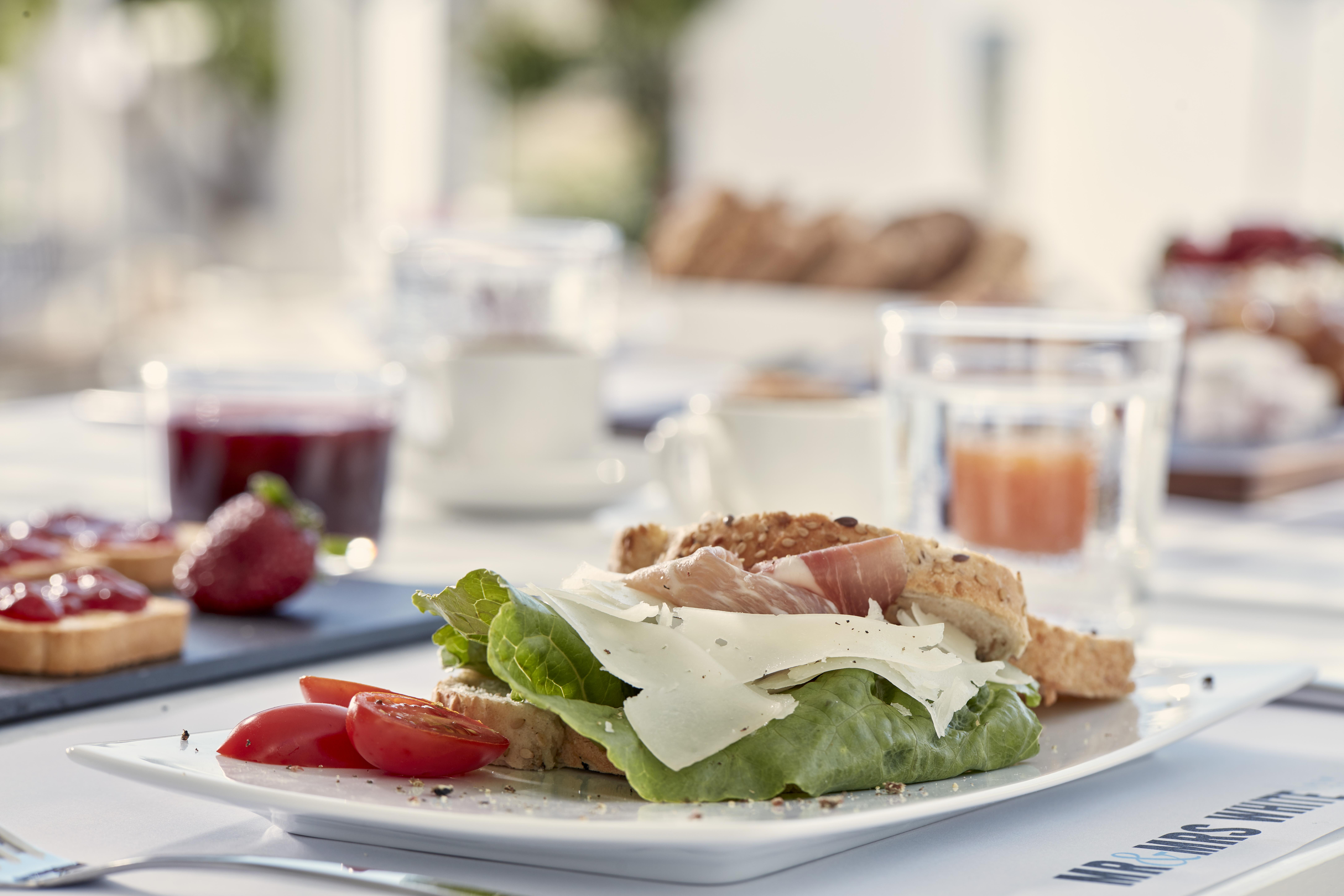 فندق Mr And Mrs White Paros ناوسا المظهر الخارجي الصورة